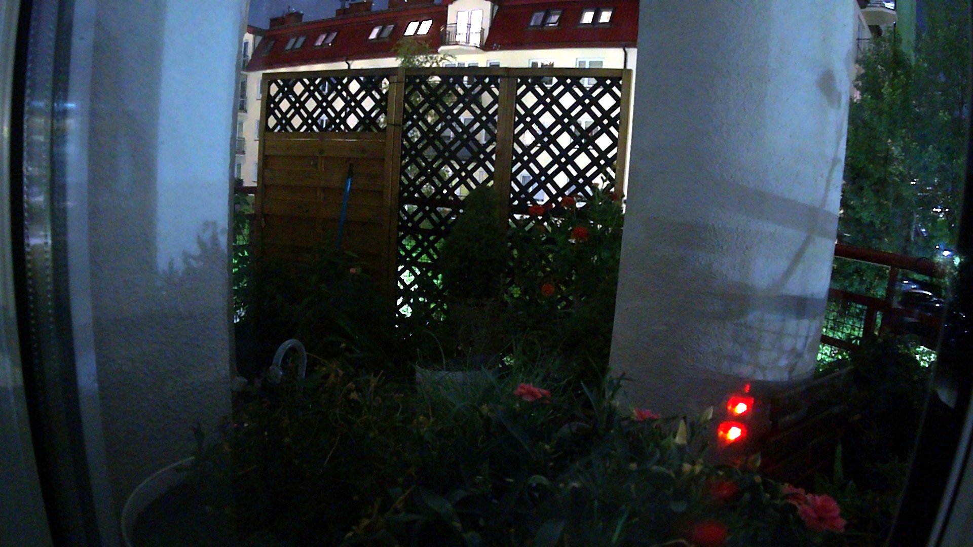 22:00:43